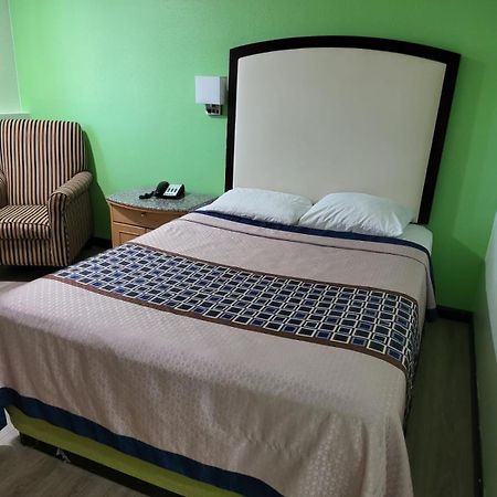 Value Inn & Suites Salina Luaran gambar