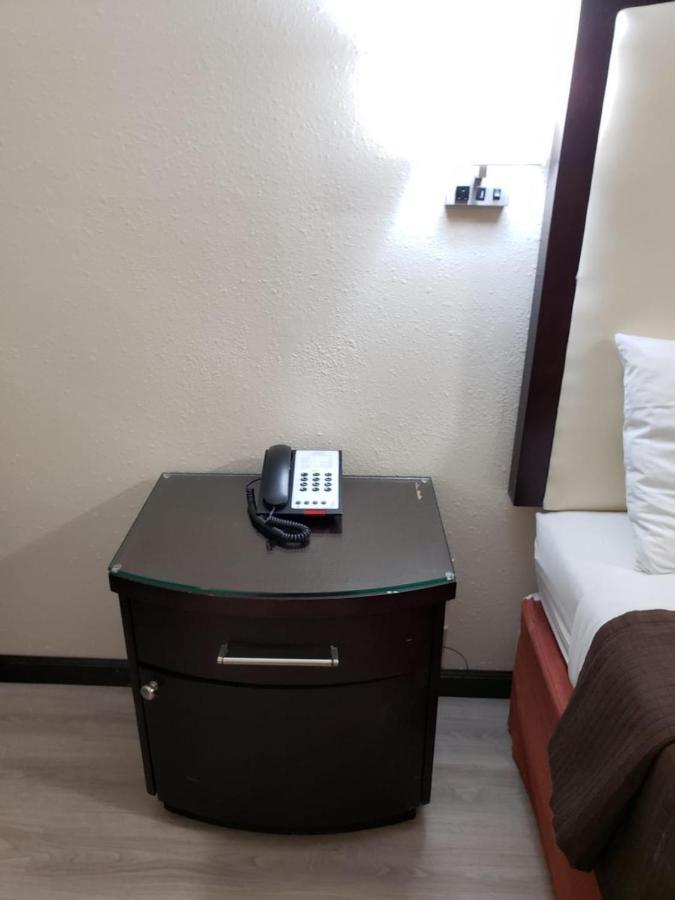 Value Inn & Suites Salina Luaran gambar